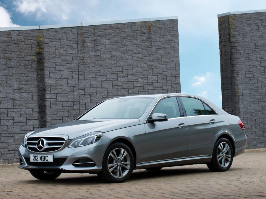  Mercedes-Benz E220 CDI 2013 года  (UK) (фото 1 из 16)